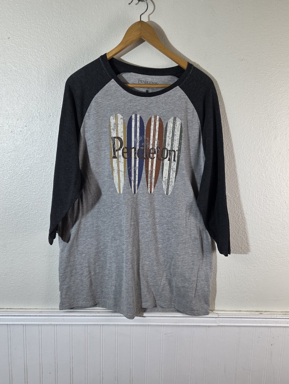 Pendleton Surfboard Graphic Raglan T Shirt Mens L Gray 3/4 Sleeve Logo Tee